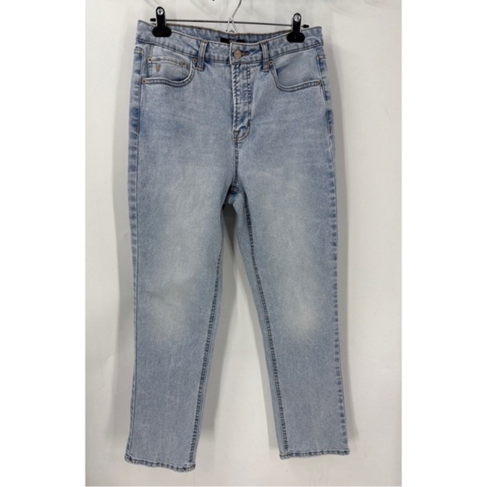 FRYE Relaxed Fit High Rise Straight Leg Jean 8/29